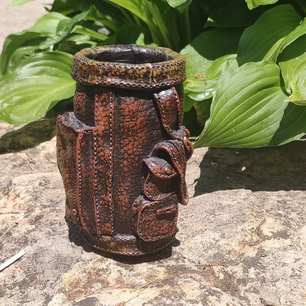 Golf Bag Pen/Pencil Holder Brown Desk Ornament Kitchy Gift
